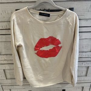 Kiss sweatshirt in light tan size small💋
